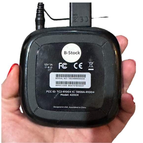 Roku 3 Streaming Player Model 4200X With Power Cable, HDMI, And Remote - Picture 7 of 9